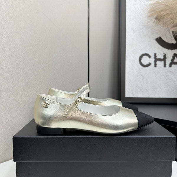 CC 25SS Pointed-Toe Mary Janes Light Metal Gold Cowhide 490139