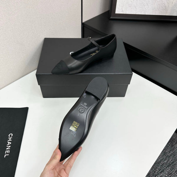 CC 25SS Pointed-Toe Mary Janes Black Cowhide 490137