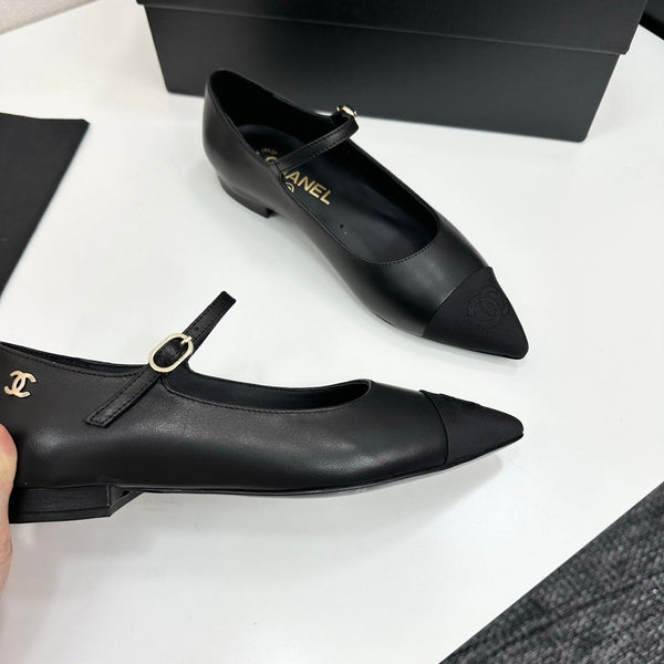 CC 25SS Pointed-Toe Mary Janes Black Cowhide 490137