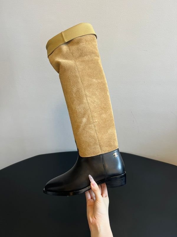 CC 25FW Suede Colorblock Slip-On Cavalier Mid-Large Boots Black and Brown Calfskin 489938