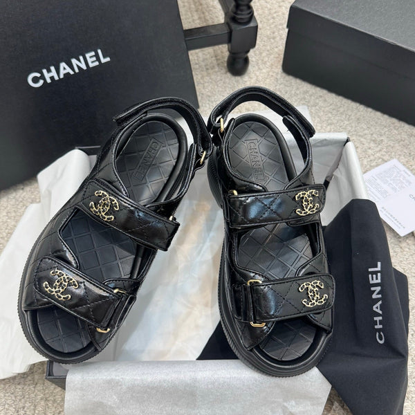 CC 25B Thick-Sole Casual Sandals with Velcro Black Leather 489312