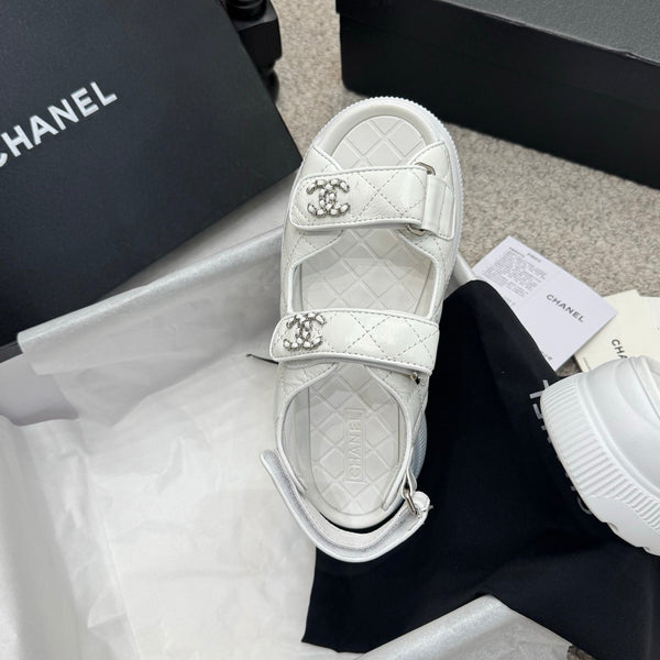 CC 25B Thick-Sole Casual Sandals with Velcro White Leather 489311