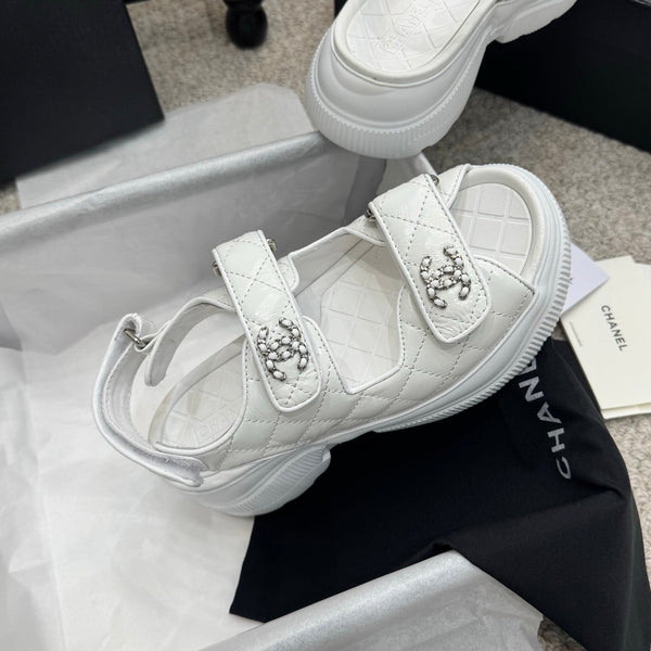 CC 25B Thick-Sole Casual Sandals with Velcro White Leather 489311