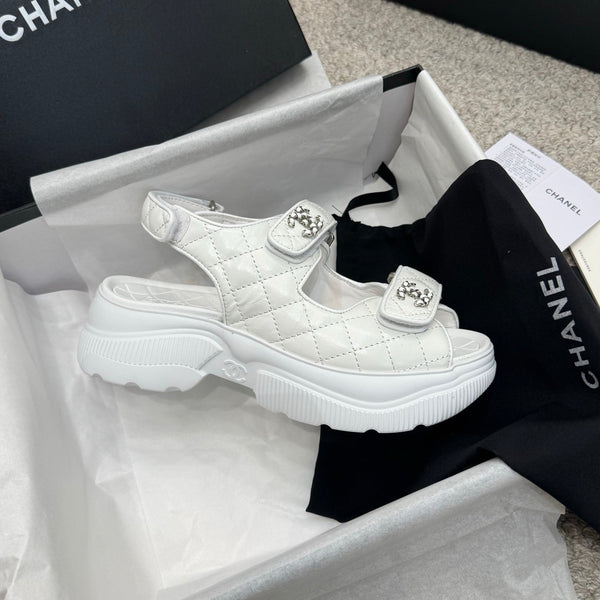 CC 25B Thick-Sole Casual Sandals with Velcro White Leather 489311