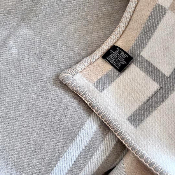 HM Ithaque Blanket 175cm Beige Gray Jacquard Wool and Cashmere