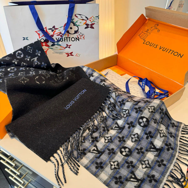 LV Double-Sided Plaid Scarf Black Wool Cashmere 839567