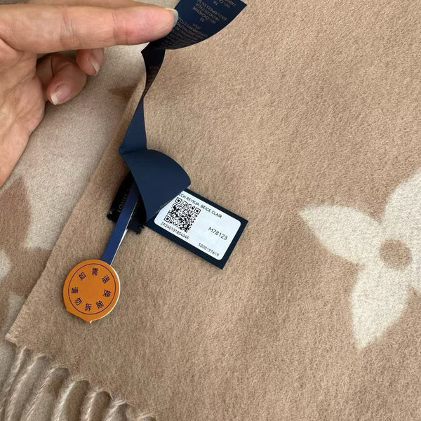 LV Reykjavik Scarf 170cm Beige Clair Cashmere 839546