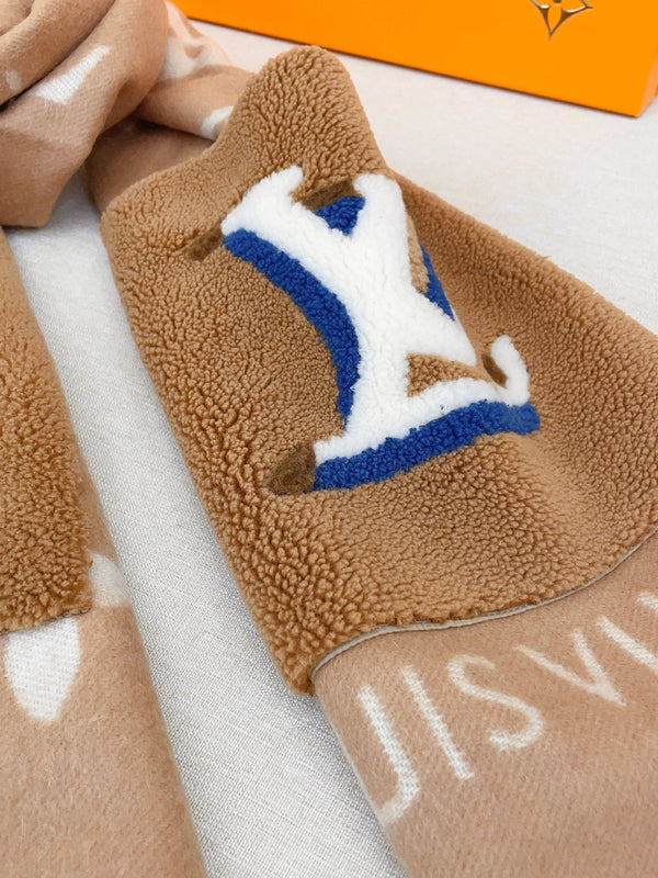 LV Brown and White Cashmere with Wool Pockets 839468