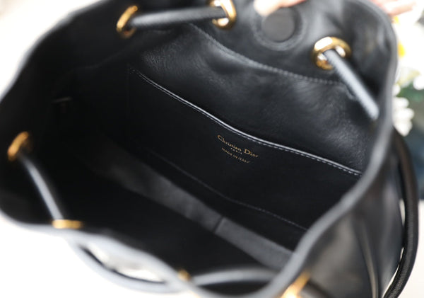 CD MEDIUM 28 BUCKET BAG IN BLACK LAMBSKIN