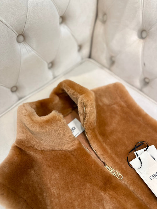 Gilet Fendi 25AW en shearling de mérinos couleur caramel