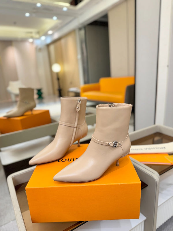 LV 6AM Ankle Boots 55mm Heel Cream Calfskin 504809
