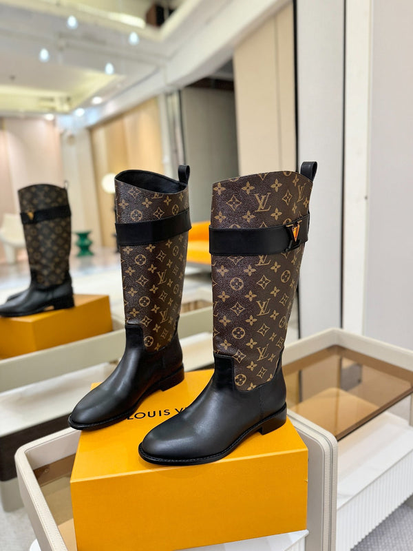 LV Donkey Metal Buckle-Decorated Knight Boots Black Monogram Cowhide 504714