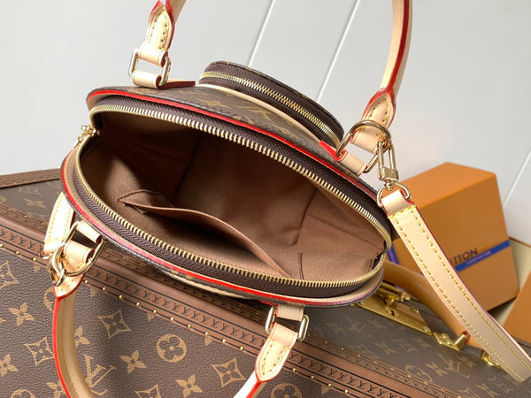 LV Small Ellipse Monogram Canvas Bag 126841