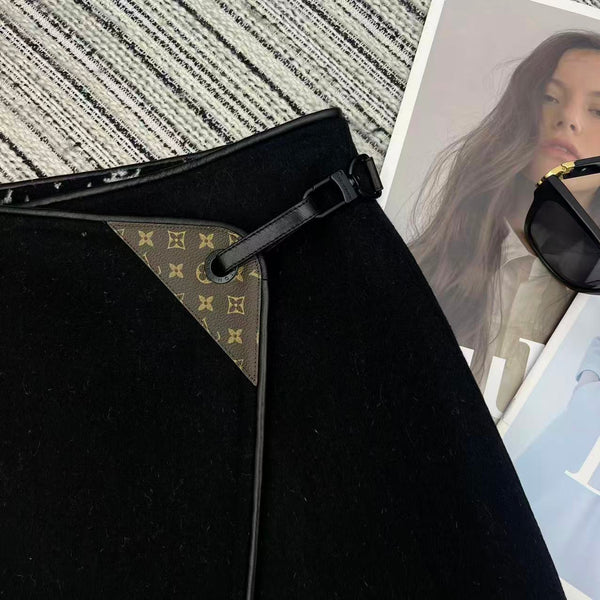 LV 25FW Double-Faced Wool Short Skirt Lambskin Edge Black 311689