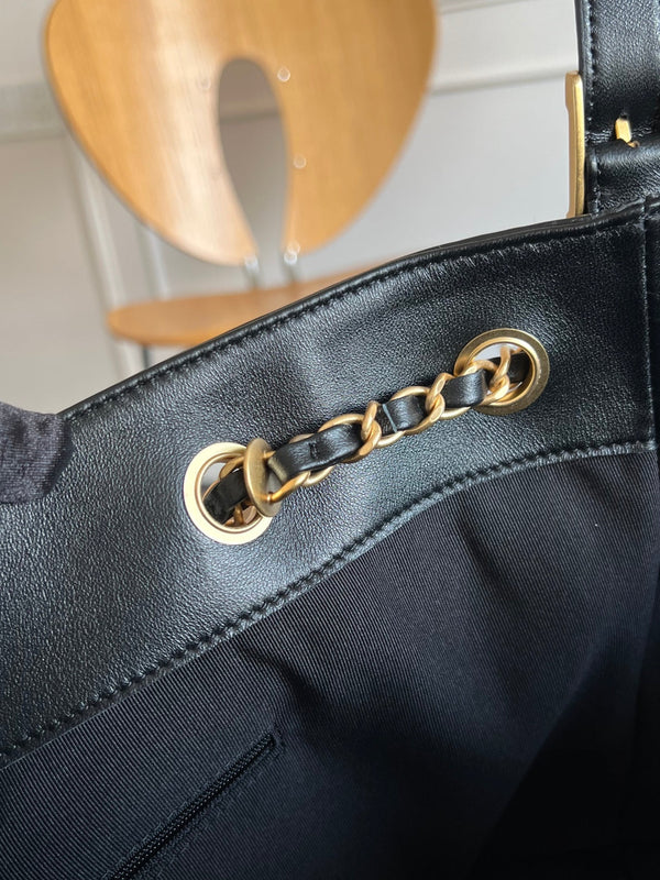 CC 25A Tote Bag Black Suede Black Calfskin