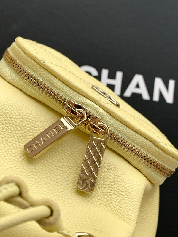 CC 22B Mini Chain 12.5cm Buckle Bag Yellow Calfskin
