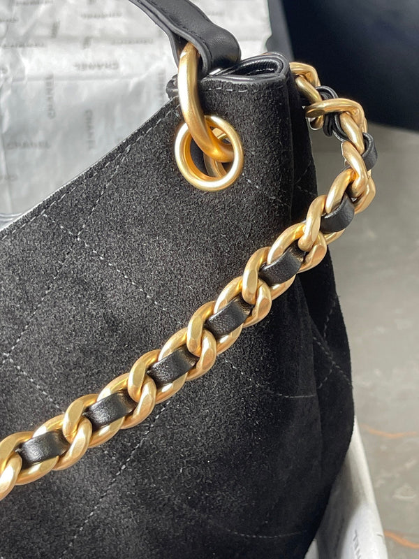 CC 25A Tote Bag 33cm Black Suede