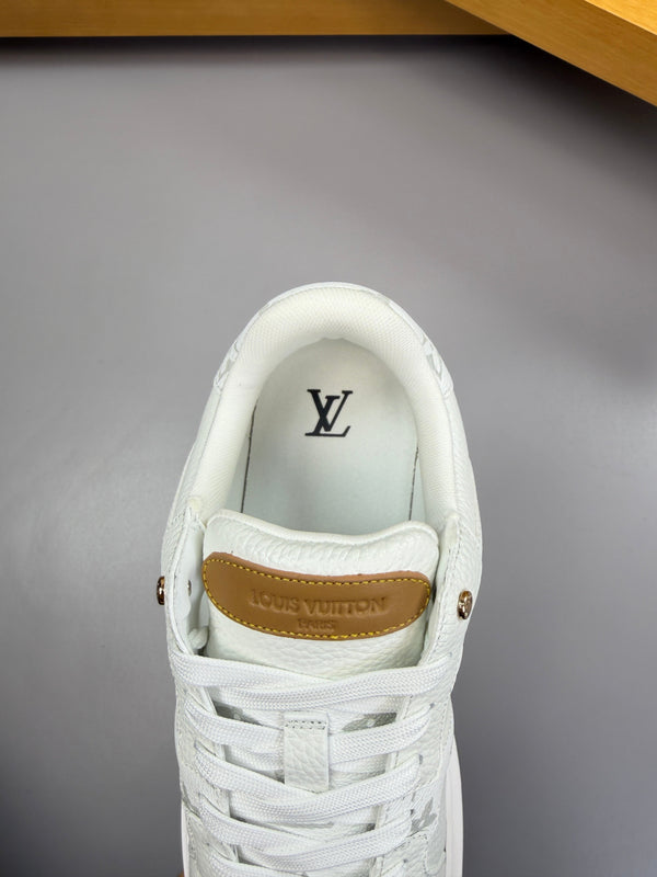 LV high-quality casual white sneakers 194599