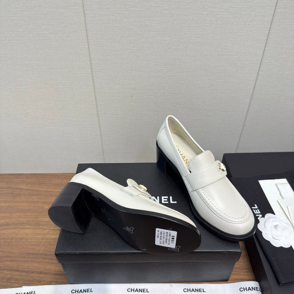 CC 25K Logo Button Loafers 35mm High Heel White Calfskin 517626