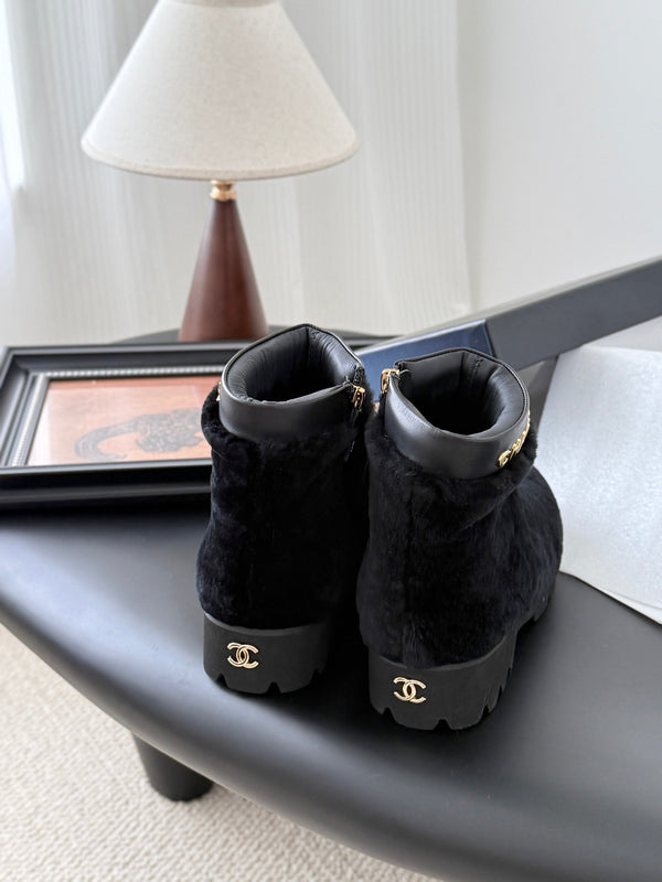 CC 25K Black Furry Ankle Boots 507928