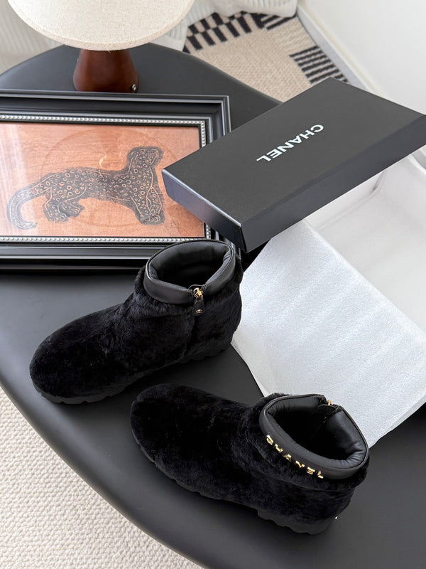 CC 25K Black Furry Ankle Boots 507928