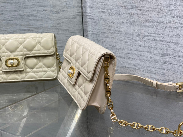 CD Pearl Chain Bag Cream 21cm Lambskin