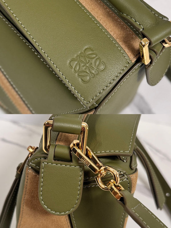 Loewe Petit sac Puzzle 24 en cuir de vachette et daim vert classique 274495