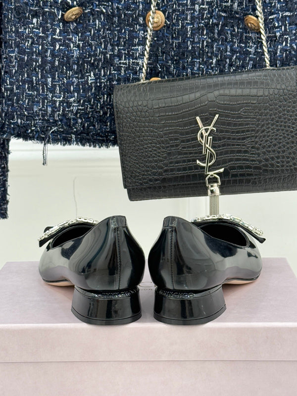 Jimmy Choo 26WF Pointed Toe Rhinestone Bow Chunky Heel Black in Sheepskin 573540