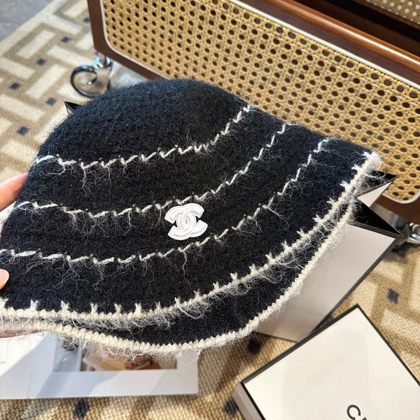 Chanel Nouveau Chapeau Bob en Maille Mélange de Laine Automne/Hiver Noir 960028