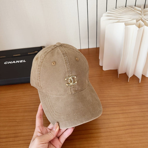 Casquette de baseball Chanel Neuve Marron en Coton 960121