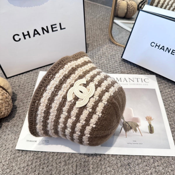 Chanel Simple New Fisherman's Brown White in Wool Knitting 960052