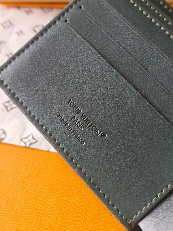 LV Multiple 11.5 Dark Gray Wallet in Montgomery Calfskin 274802