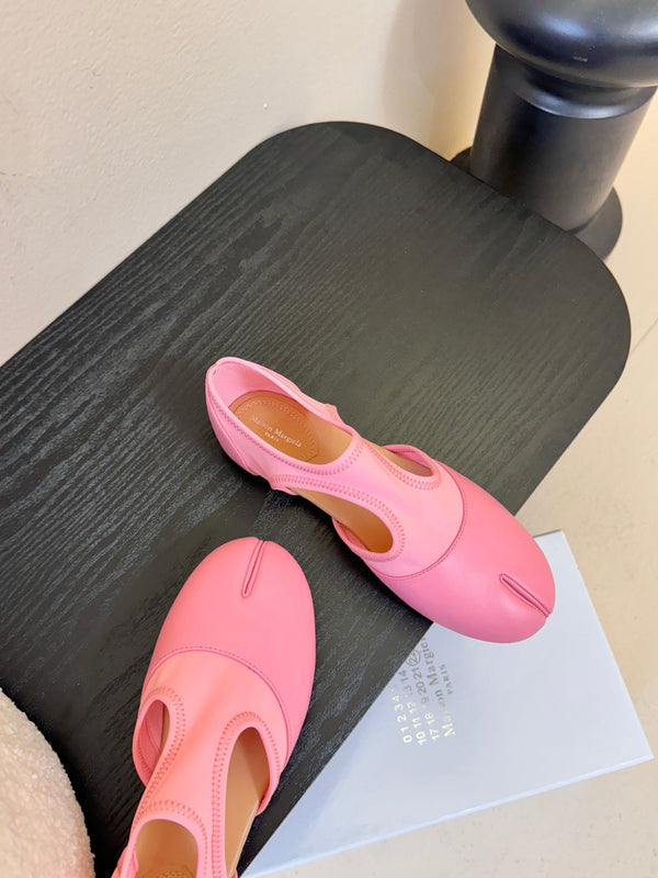 Maison Margiela 26 Nouvelles Peaux de Mouton Roses Tabi 580455