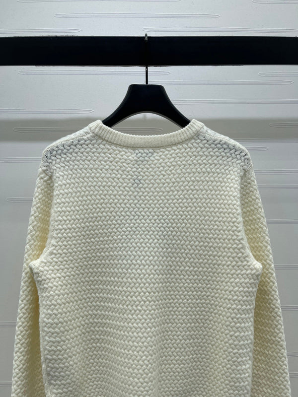 PULL EN TRICOT BLANC AVEC LOGO CHANEL 26 335409