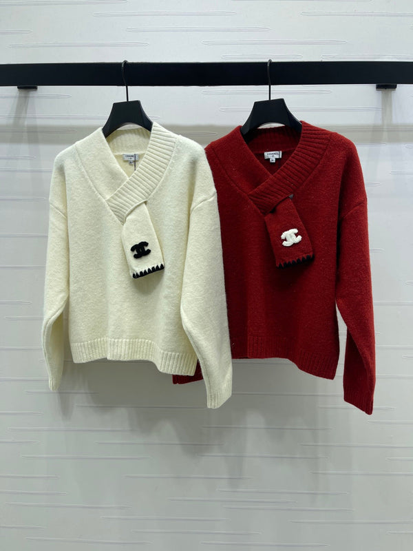 CHANEL 26 FOULARD ET PULL COL V BLANC 335372