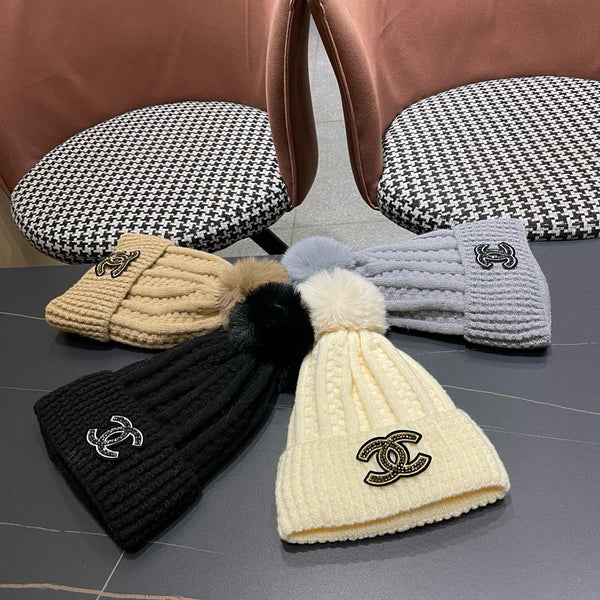 Chanel Knitted Beanie Cream in Fibrous 979986