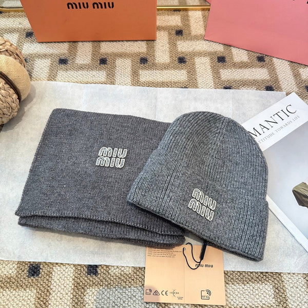 Ensemble Miu Miu en maille de laine grise 979747