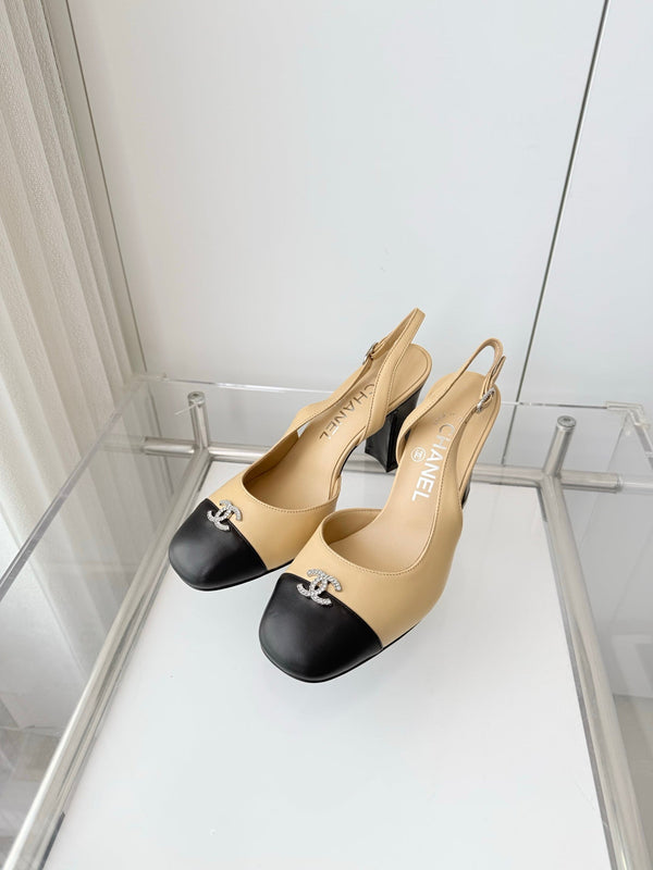 Chanel 26 High Heels Beige Black 90 in Lambskin 597385