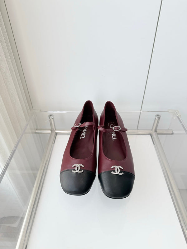 Chanel 26 MaryJane Chaussures Bordeaux Cuir d'Agneau Noir 597383