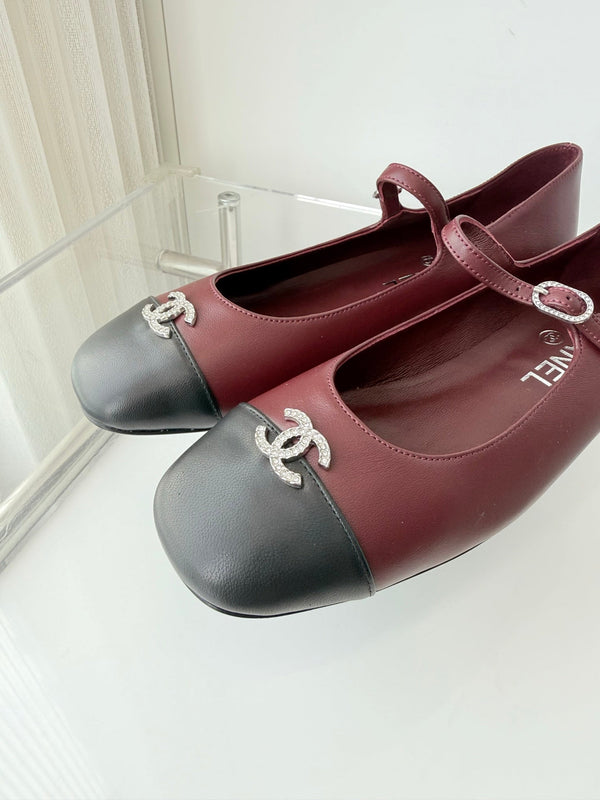 Chanel 26 MaryJane Chaussures Bordeaux Cuir d'Agneau Noir 597383