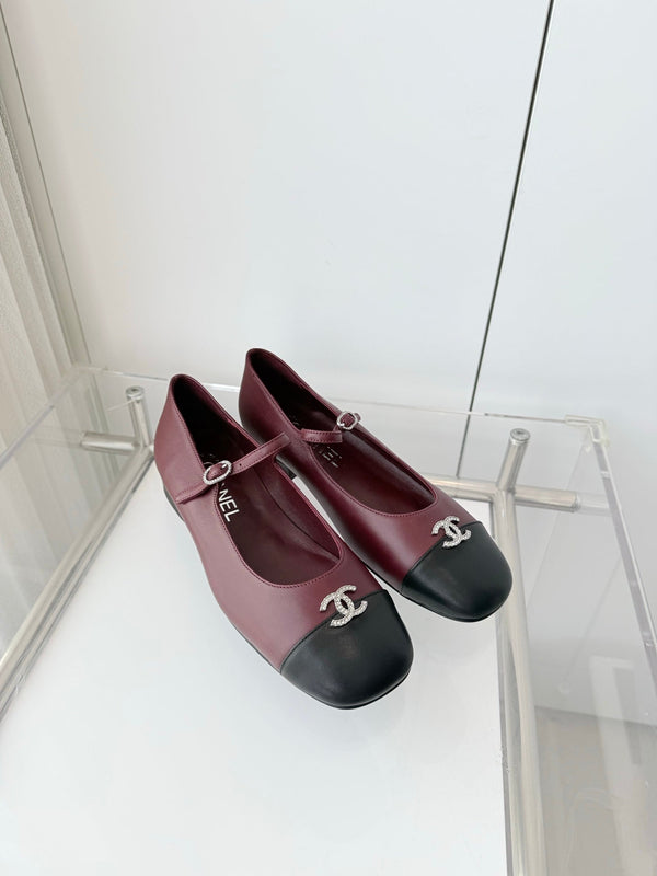 Chanel 26 MaryJane Chaussures Bordeaux Cuir d'Agneau Noir 597383