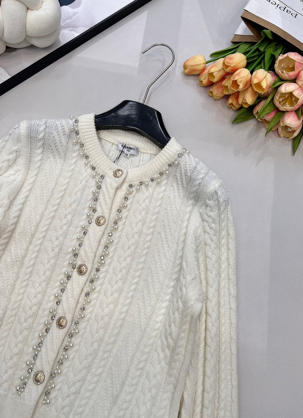 Cardigan col rond en maille torsadée Chanel blanc en laine 799518