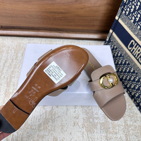 CD Montaigne Sandals Taupe in Calfskin 598171