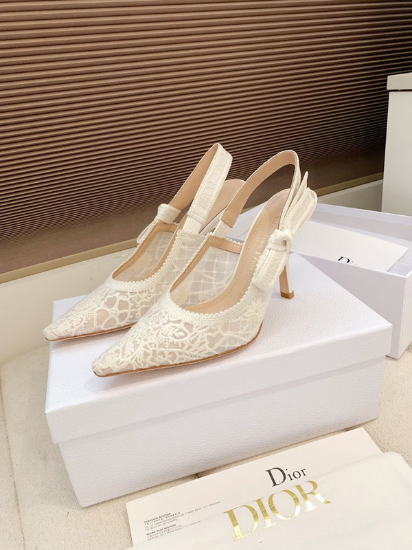 CD Ribbon Lace Open-toe Ivory Sandals 95 in Sheepskin 598119