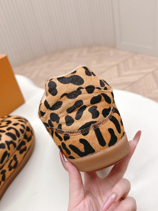 LV x Nigo Collaboration Yeti Sneakers Leopard in Suede Cowhide Leather 600793