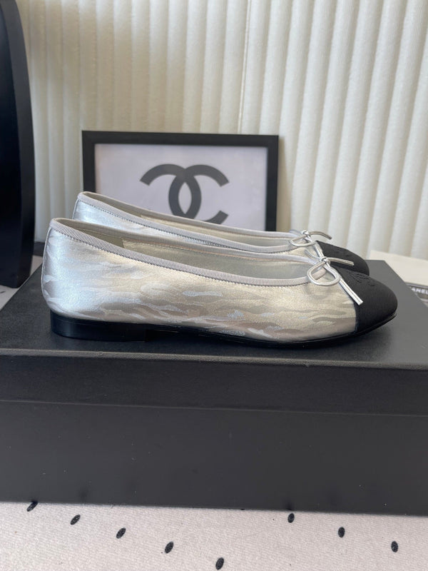 CC Ballerines Argentées en Peau de Mouton 611692