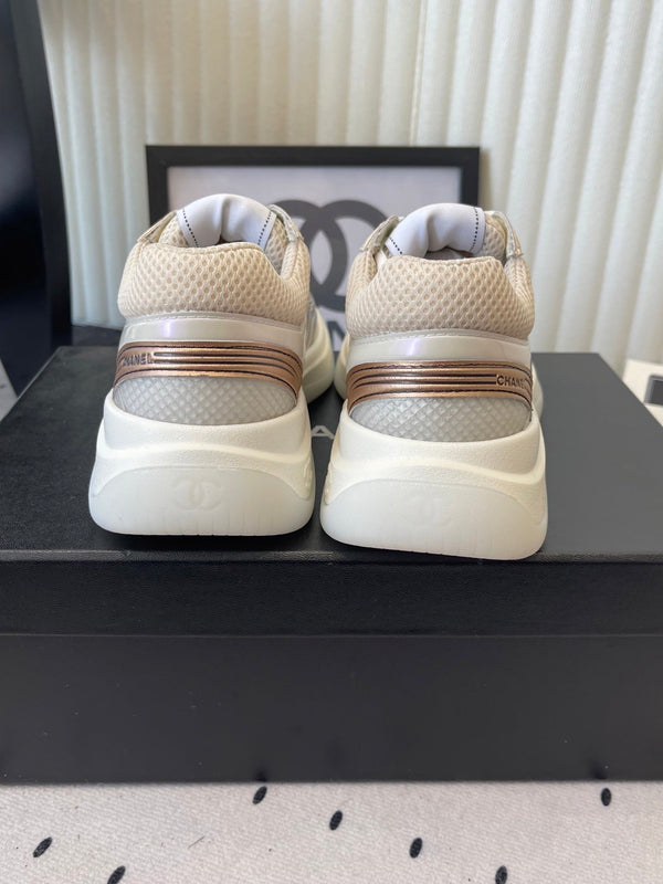 Baskets CC beiges en cuir de vachette 611667