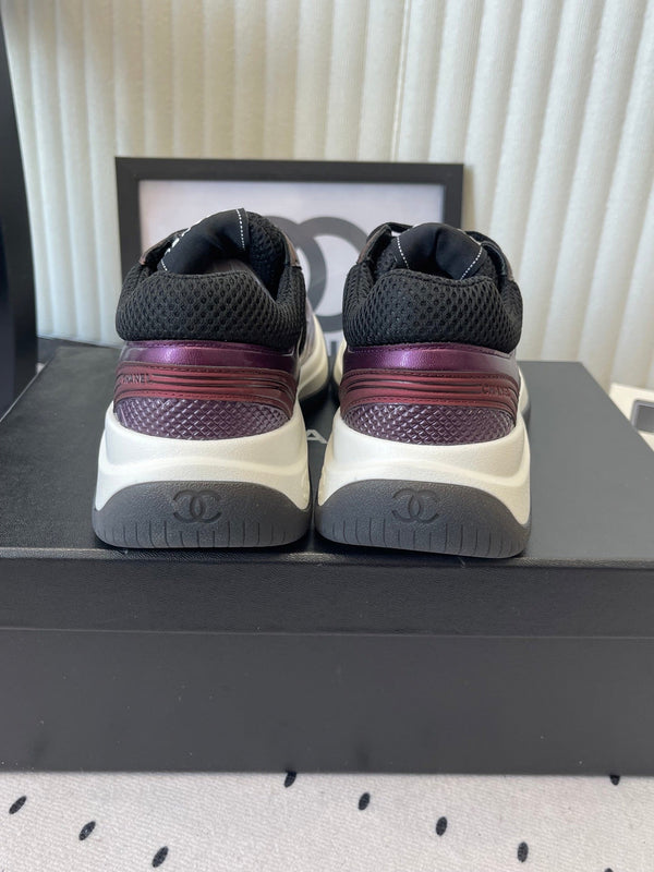 Baskets CC en cuir de vachette bordeaux et noir 611665