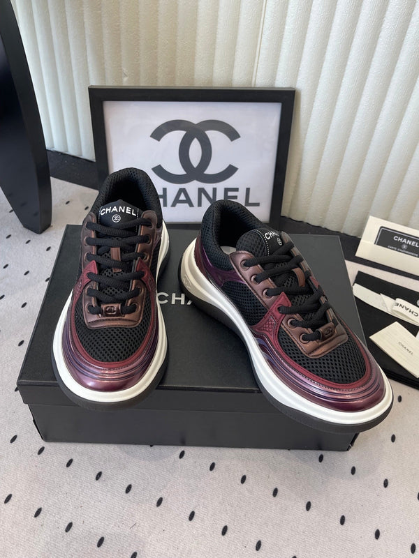 Baskets CC en cuir de vachette bordeaux et noir 611665