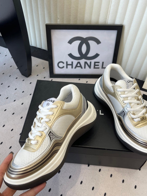 CC Sneaker Gold Métallisé Argenté en cuir de vachette 611663